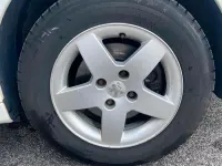 Gebraucht Peugeot 308 90 PS (66 kW) 2009 Weiß Kleinwagen