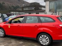Gebraucht Ford Focus 85 PS (62 kW) 2014 Rot Kombi