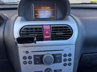 Gebraucht Opel Corsa 80 PS (58 kW) 2005 Silber Kleinwagen