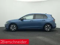 Gebraucht VW Golf VIII Goal 150 PS (110 kW) 2025 Blau Limousine