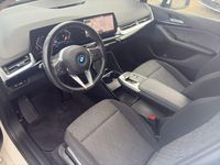 Gebraucht BMW 225 Active Tourer 245 PS (180 kW) 2023 Weiß Van / Kleinbus
