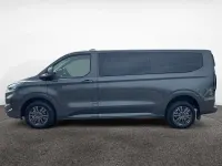 Neu Ford Tourneo Titanium 170 PS (125 kW) 2026 Blau Van / Kleinbus