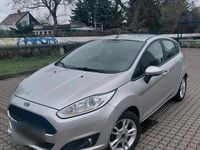 Gebraucht Ford Fiesta Celebration 65 PS (47 kW) 2016 Grau Kleinwagen