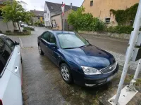 Używany Ford Mondeo 131 KM (96 kW) 2003 Niebieski Sedan/Limuzyna