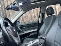 Gebraucht BMW 320 150 PS (110 kW) 2006 Grau Limousine