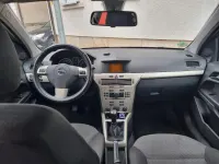 Gebraucht Opel Astra 116 PS (85 kW) 2008 Grau Kombi