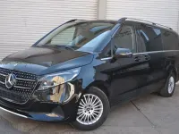 Gebraucht Mercedes V300 Avantgarde 237 PS (174 kW) 2024 Schwarz Van / Kleinbus