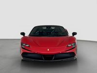 Gebraucht Ferrari SF90 1001 PS (736 kW) 2024 Rot Cabrio