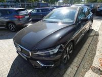Gebraucht Volvo V60 Plus 257 PS (189 kW) 2025 Schwarz Kombi