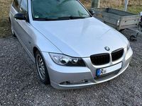 Gebraucht BMW 320 150 PS (110 kW) 2005 Silber Limousine