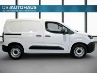 Gebraucht Peugeot Partner Premium 102 PS (75 kW) 2023 Weiß Van / Kleinbus