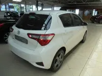 Gebraucht Toyota Yaris Comfort 72 PS (52 kW) 2020 Weiß Limousine