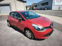 Gebraucht Renault Clio Expression 75 PS (55 kW) 2015 Feuerrot Kleinwagen