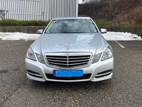 Gebraucht Mercedes E200 Avantgarde 136 PS (100 kW) 2012 Silber Limousine