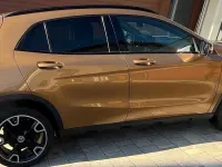 Gebraucht Mercedes GLA220 185 PS (136 kW) 2017 Gold SUV