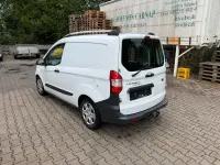 Gebraucht Ford Transit Trend 101 PS (74 kW) 2019 Weiß Van / Kleinbus