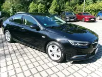 Gebraucht Opel Insignia Innovation 140 PS (102 kW) 2018 Schwarz Limousine