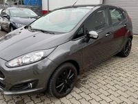 Gebraucht Ford Fiesta Trend 82 PS (60 kW) 2016 Grau Limousine