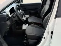Gebraucht Dacia Spring Essentiel 33 kW (45 PS) 2025 Polarweiss Kleinwagen