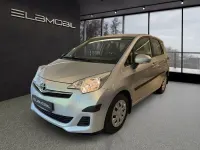 Gebraucht Toyota Verso-S Life 99 PS (72 kW) 2012 Silber Van / Kleinbus