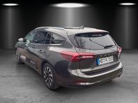 Gebraucht Ford Focus Titanium 125 PS (91 kW) 2025 Grau Limousine