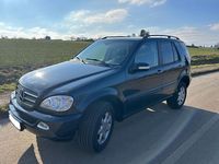Gebraucht Mercedes ML320 218 PS (160 kW) 2002 Schwarz SUV