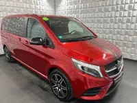 Gebraucht Mercedes V300 AMG 237 PS (174 kW) 2022 Rot Van / Kleinbus