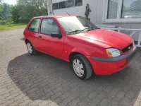 Gebraucht Ford Fiesta 60 PS (44 kW) 2001 Rot Kleinwagen