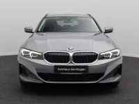 Gebraucht BMW 318 Sport Line 156 PS (114 kW) 2024 Grau Limousine