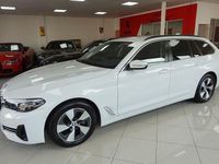Gebraucht BMW 520 190 PS (139 kW) 2023 Weiß Limousine