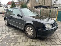 Gebraucht VW Golf IV 75 PS (55 kW) 2000 Schwarz Kleinwagen