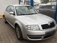 Gebraucht Skoda Superb 150 PS (110 kW) 2003 Silber Limousine