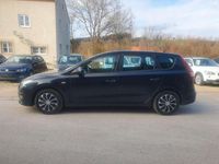 Gebraucht Hyundai i30 Comfort 116 PS (85 kW) 2010 Schwarz Kombi