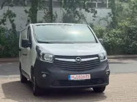 Gebraucht Opel Vivaro 120 PS (88 kW) 2017 Weiß Van / Kleinbus