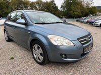 Gebraucht Kia Ceed 109 PS (80 kW) 2007 Blau Kleinwagen