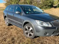 Gebraucht Skoda Octavia Scout Scout 4x4 160 PS (117 kW) 2011 Grau Kombi