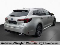 Neu Toyota Corolla 196 PS (144 kW) 2025 Silber Limousine