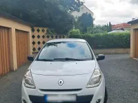 Gebraucht Renault Clio 75 PS (55 kW) 2009 Weiß Kleinwagen