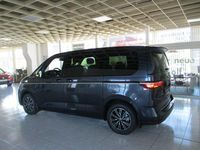 Neu VW Multivan Style 150 PS (110 kW) 2025 Blau Van / Kleinbus