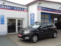 Gebraucht Dacia Sandero Prestige 90 PS (66 kW) 2014 Schwarz Limousine