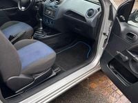 Gebraucht Ford Fiesta 69 PS (50 kW) 2007 Grau Kleinwagen