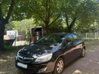 Gebraucht Opel Astra 140 PS (102 kW) 2012 Schwarz Kleinwagen