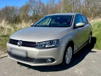 Gebraucht VW Jetta Life 122 PS (89 kW) 2014 Beige Limousine