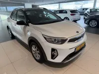 Gebraucht Kia Stonic 99 PS (72 kW) 2021 Weiß SUV