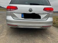 Gebraucht VW Passat 150 PS (110 kW) 2017 Silber Kombi