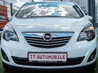Gebraucht Opel Meriva Innovation 101 PS (74 kW) 2011 Weiß Van / Kleinbus
