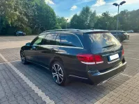 Gebraucht Mercedes E220 Avantgarde 170 PS (125 kW) 2013 Schwarz Limousine