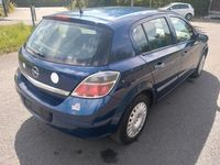 Second-hand Opel Astra 90 CP (66 kW) 2009 Albastru Hatchback