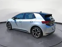 Gebraucht VW ID.3 Pro Performance 150 kW (204 PS) 2023 Scale silver metallic/schwarz Kleinwagen