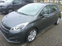 Gebraucht Peugeot 208 Active 82 PS (60 kW) 2017 Platinum grau Kleinwagen